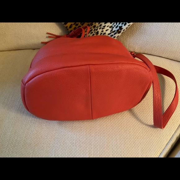 Talbots tassel drawstring bucket bag - Picture 3 of 7